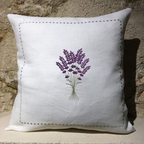 housse de coussin lin blanc broderie bouquet lavande lilas