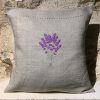 housse de coussin lin naturel broderie bouquet lavande lilas