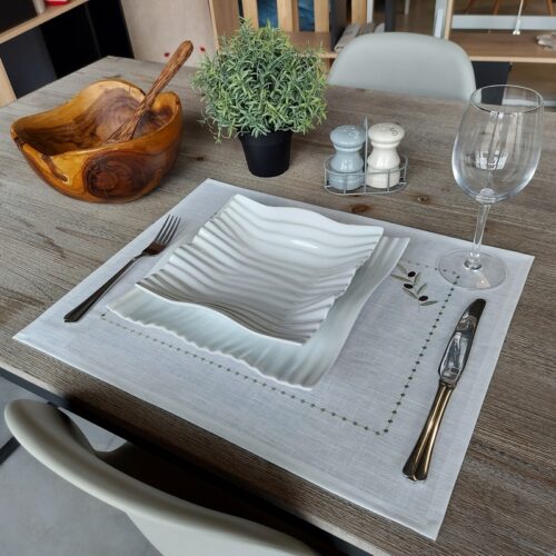 set de table lin enduit blanc broderie olive