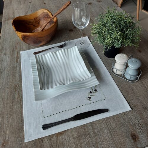 set de table lin enduit blanc broderie olive