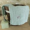 Drap de douche 75x130 nid d'abeille 100% lin vert broderie tampon cigale